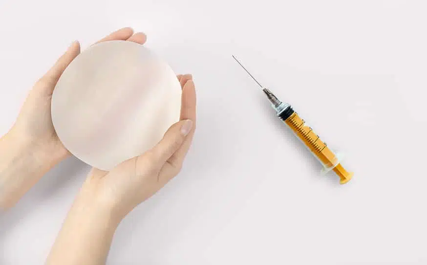 prothese et seringue utiliser pour Augmentation mammaire composite lipofilling et prothese institut du sein paris