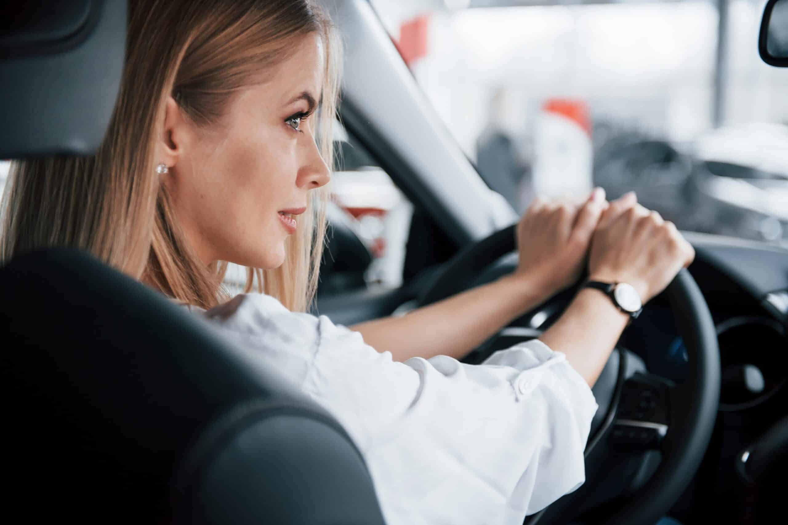 Conduire après une augmentation mammaire