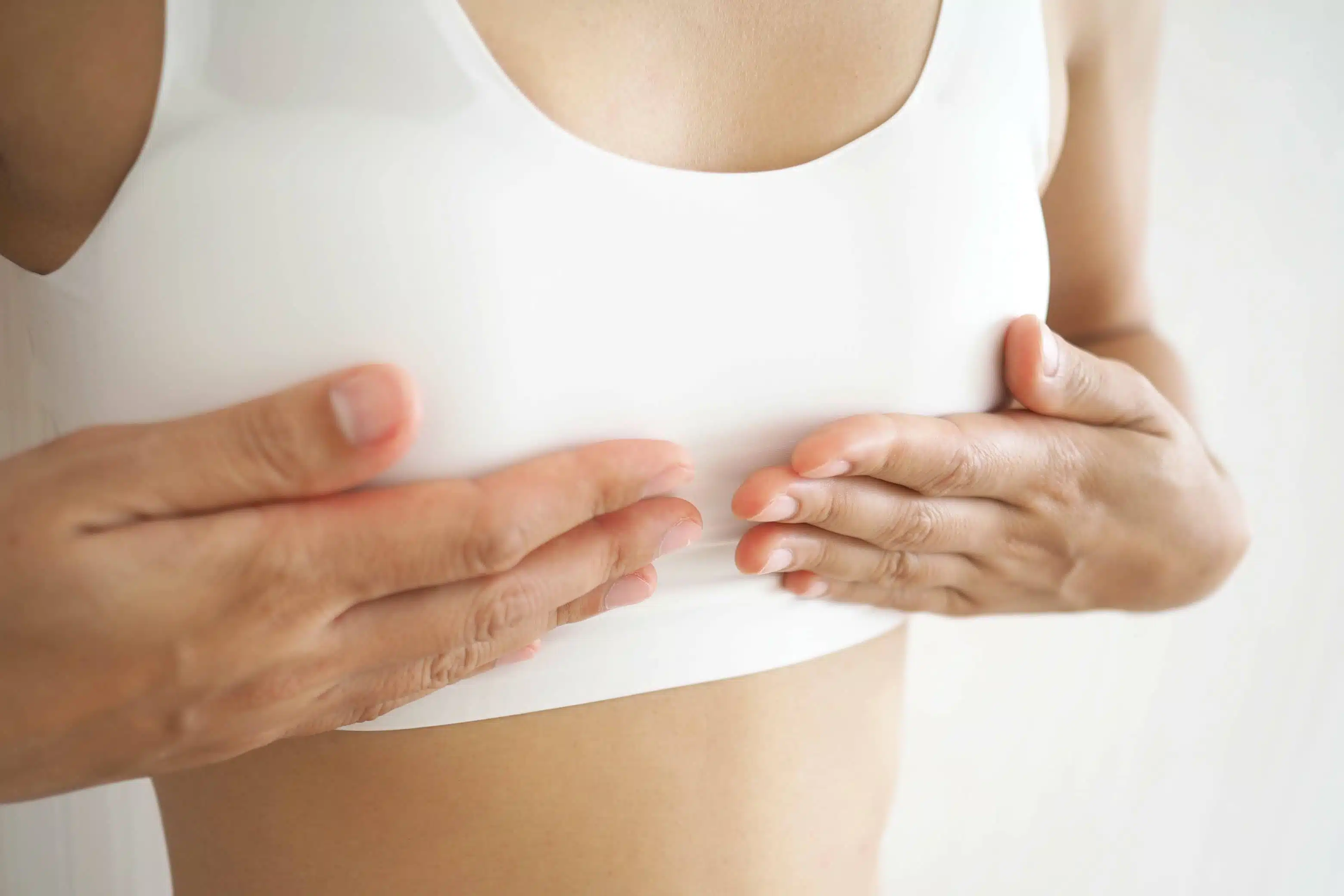 Comment ne plus avoir de poitrine ? | Institut du Sein | Paris