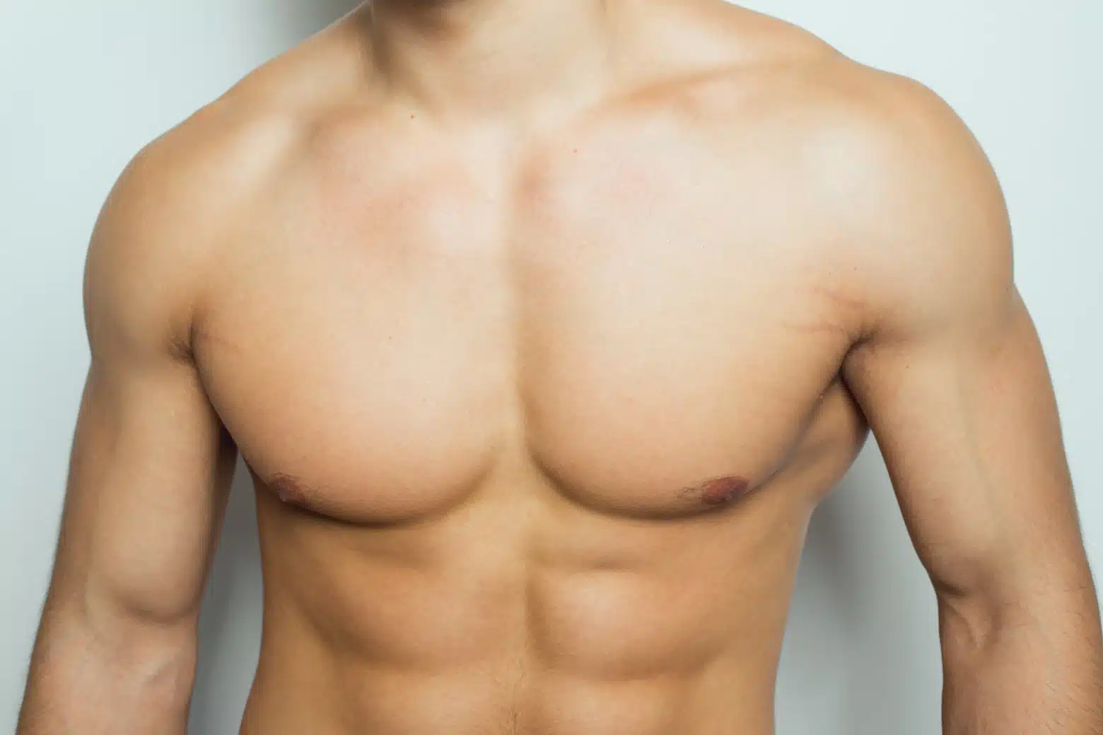 Chirurgie mammaire pour gynécomastie avec l’Institut du Sein à Paris