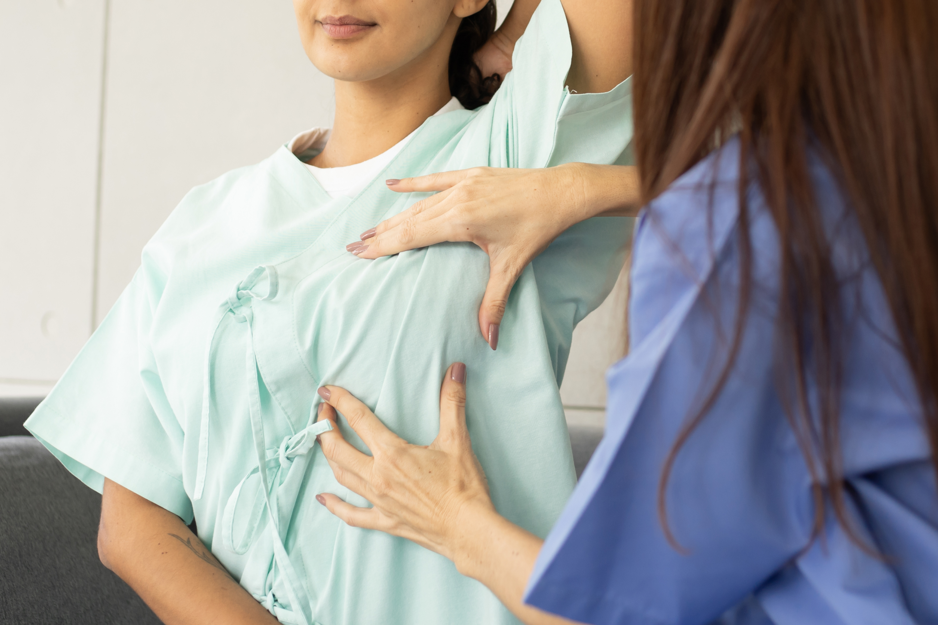 Chirurgie pour hypertrophie mammaire | Institut du Sein | Paris