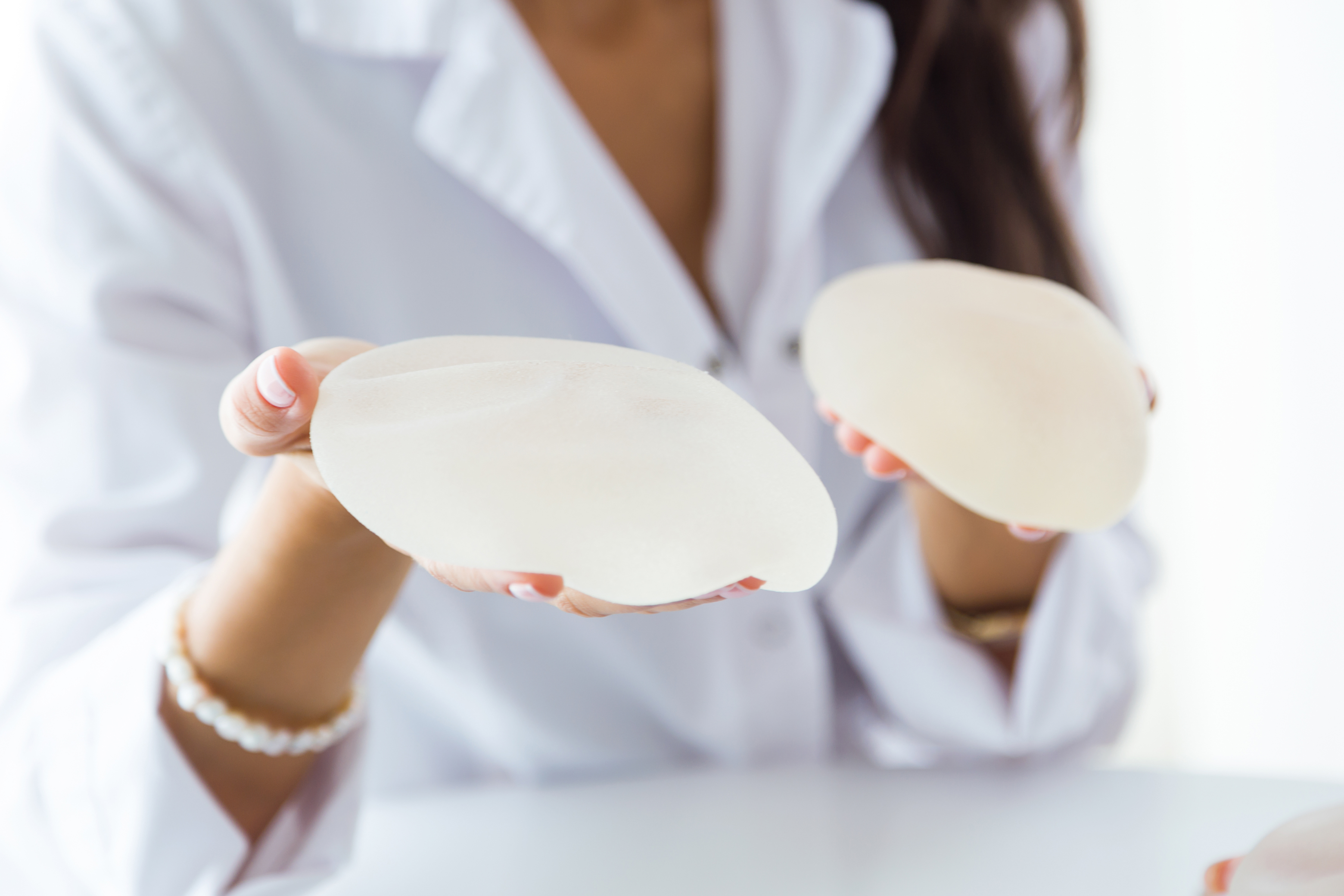 Implants mammaire | Institut du Sein | Paris